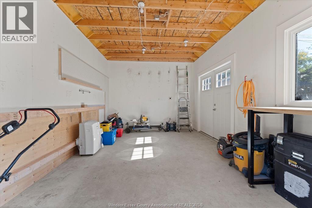 928 Windermere, Windsor, Ontario  N8Y 3C4 - Photo 39 - 26024163