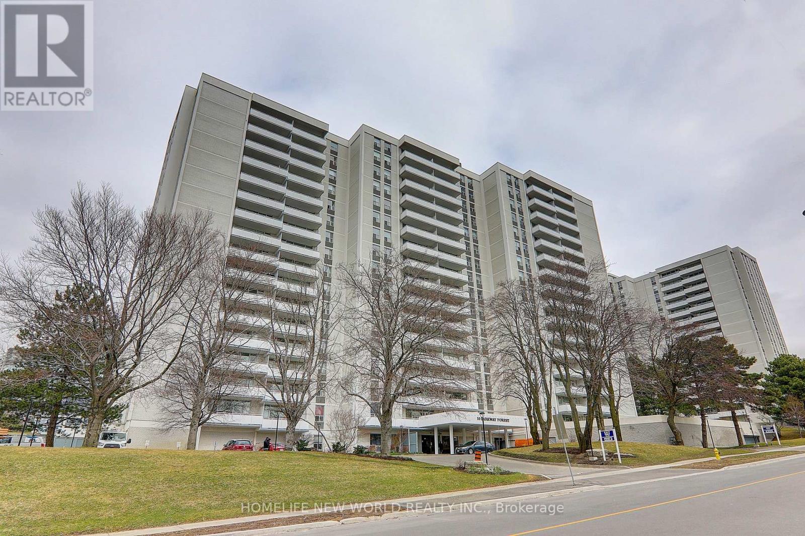 1412 - 10 PARKWAY FOREST DRIVE