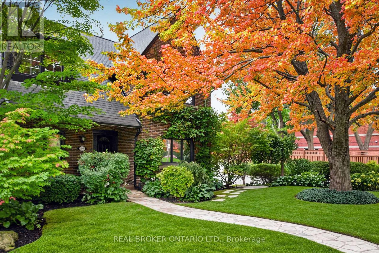 69 Chaplin Crescent, Toronto, Ontario  M5P 1A2 - Photo 2 - C13850780