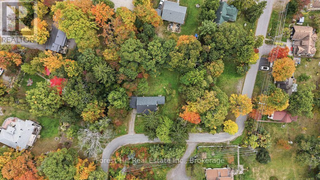 1040 River Street, Muskoka Lakes, Ontario  P0C 1A0 - Photo 2 - X13850814