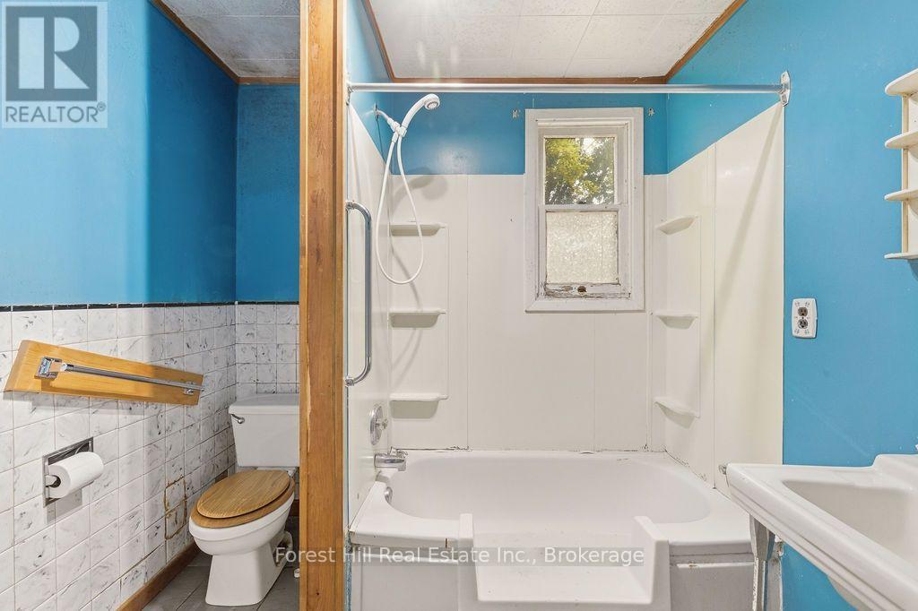 1040 River Street, Muskoka Lakes, Ontario  P0C 1A0 - Photo 44 - X13850814
