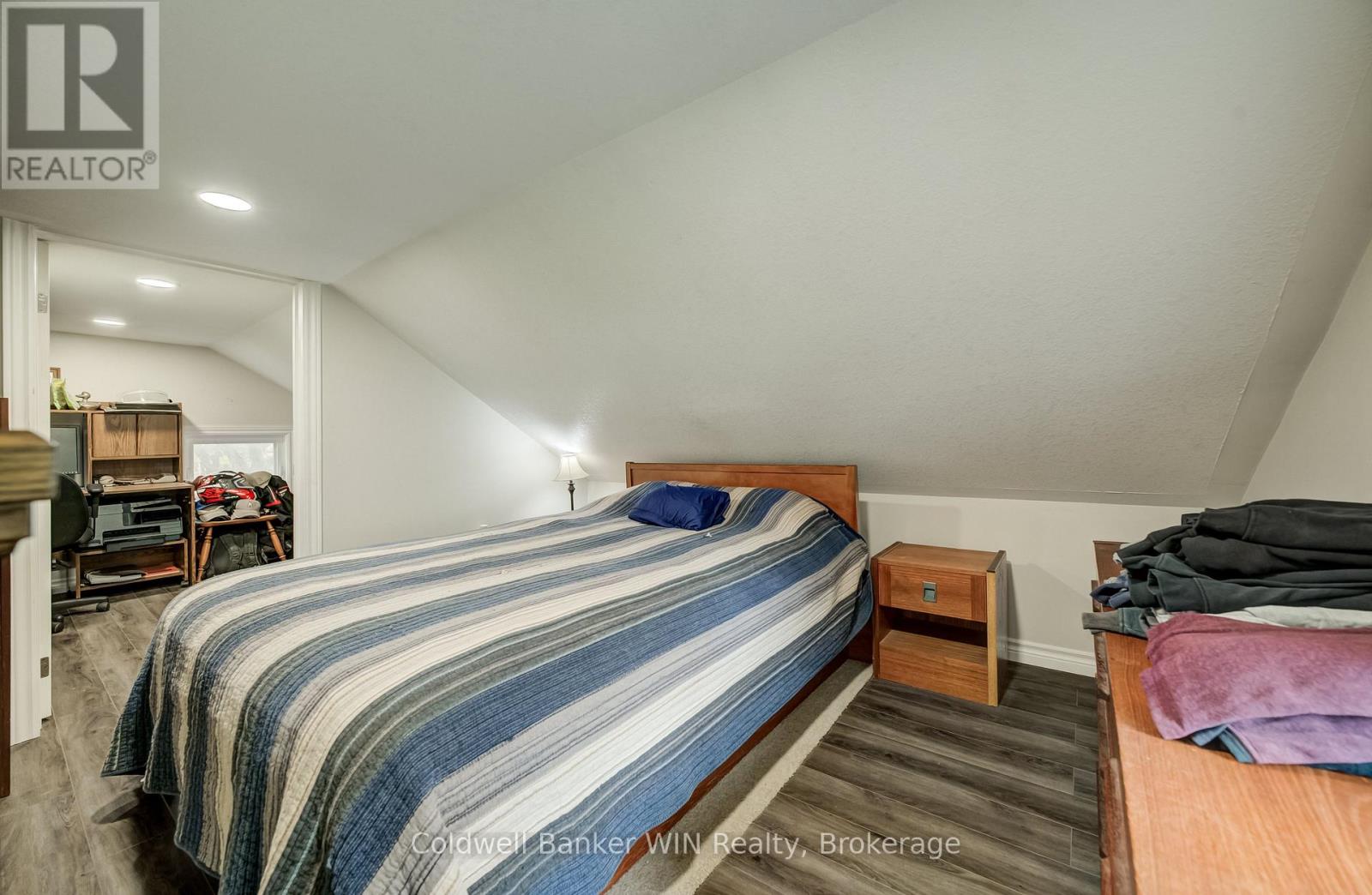 748 Arthur Street, West Grey, Ontario  N0G 1C0 - Photo 15 - X13850936