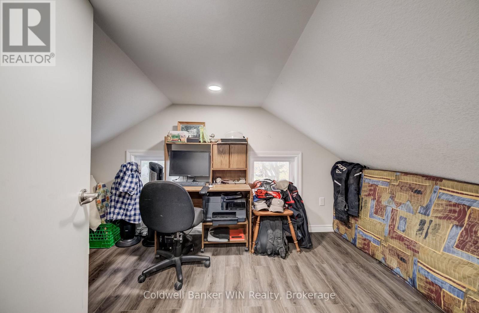 748 Arthur Street, West Grey, Ontario  N0G 1C0 - Photo 17 - X13850936