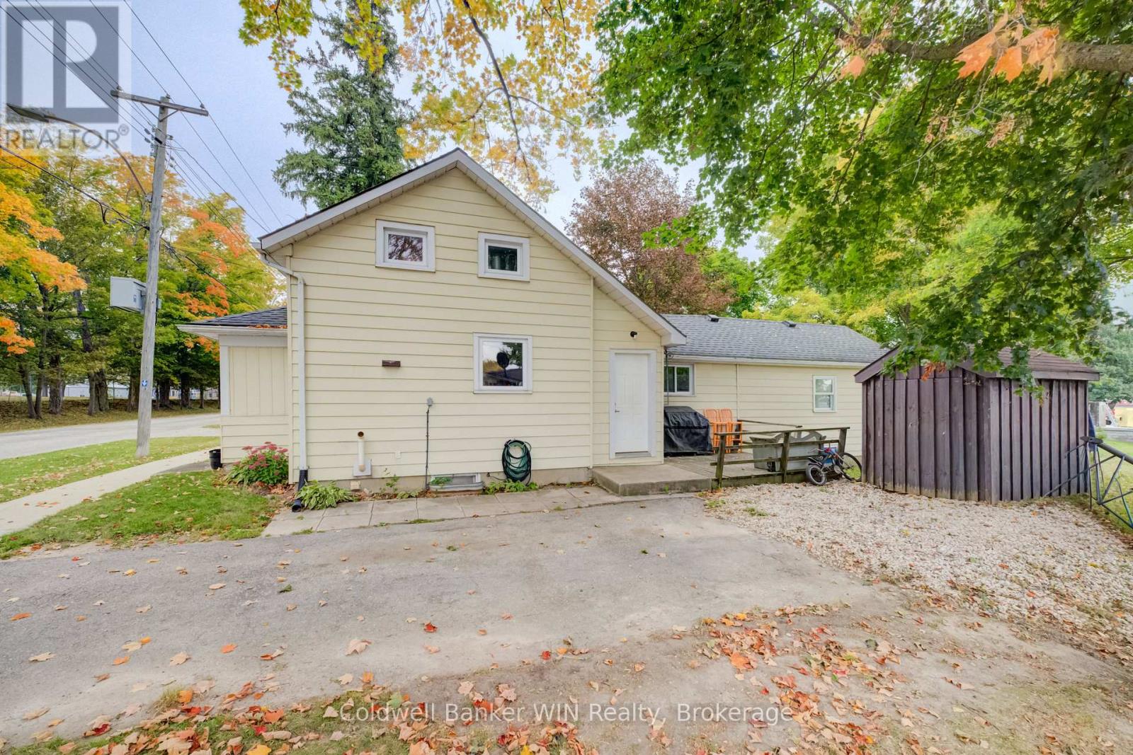 748 Arthur Street, West Grey, Ontario  N0G 1C0 - Photo 21 - X13850936