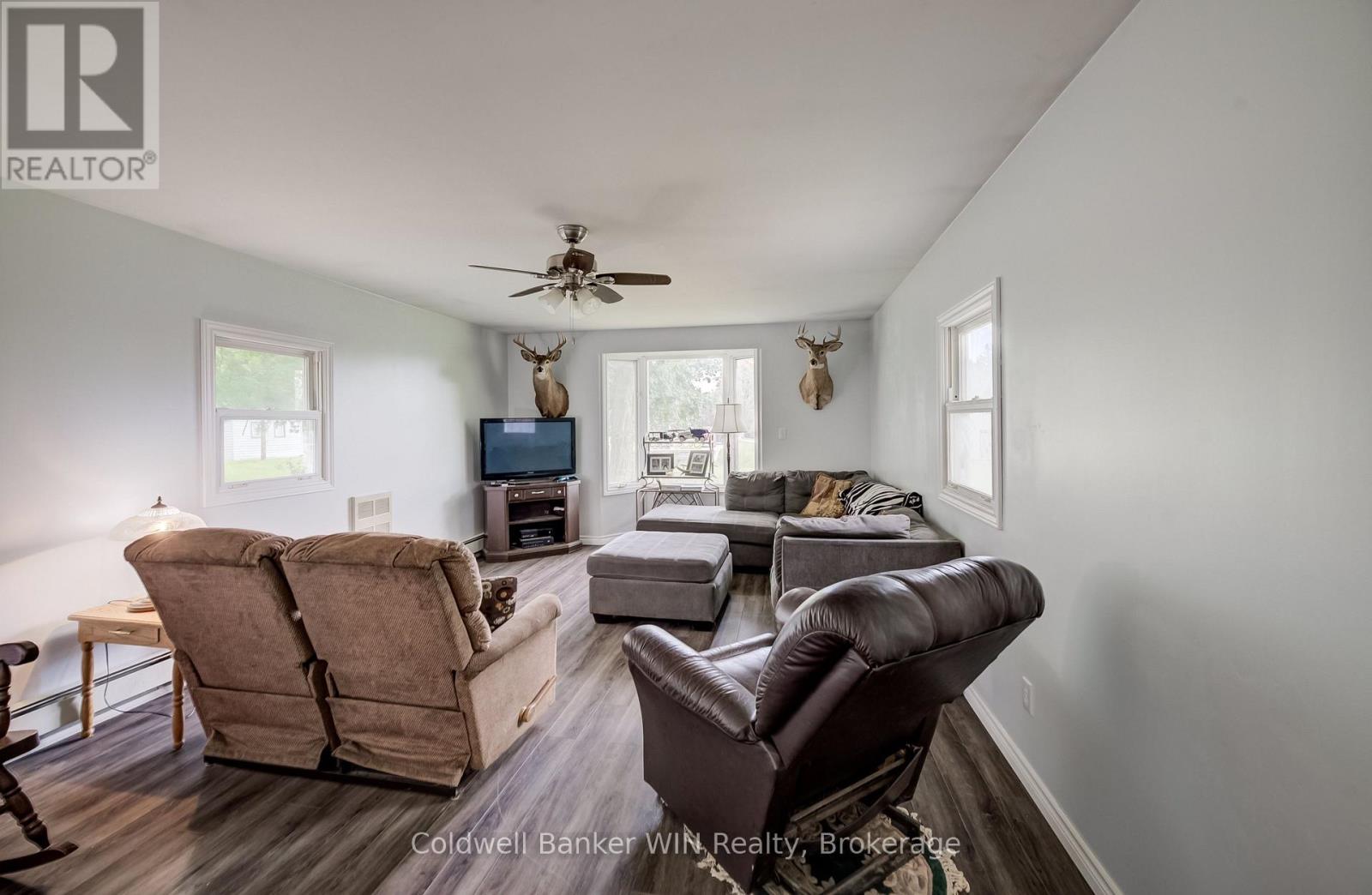 748 Arthur Street, West Grey, Ontario  N0G 1C0 - Photo 8 - X13850936