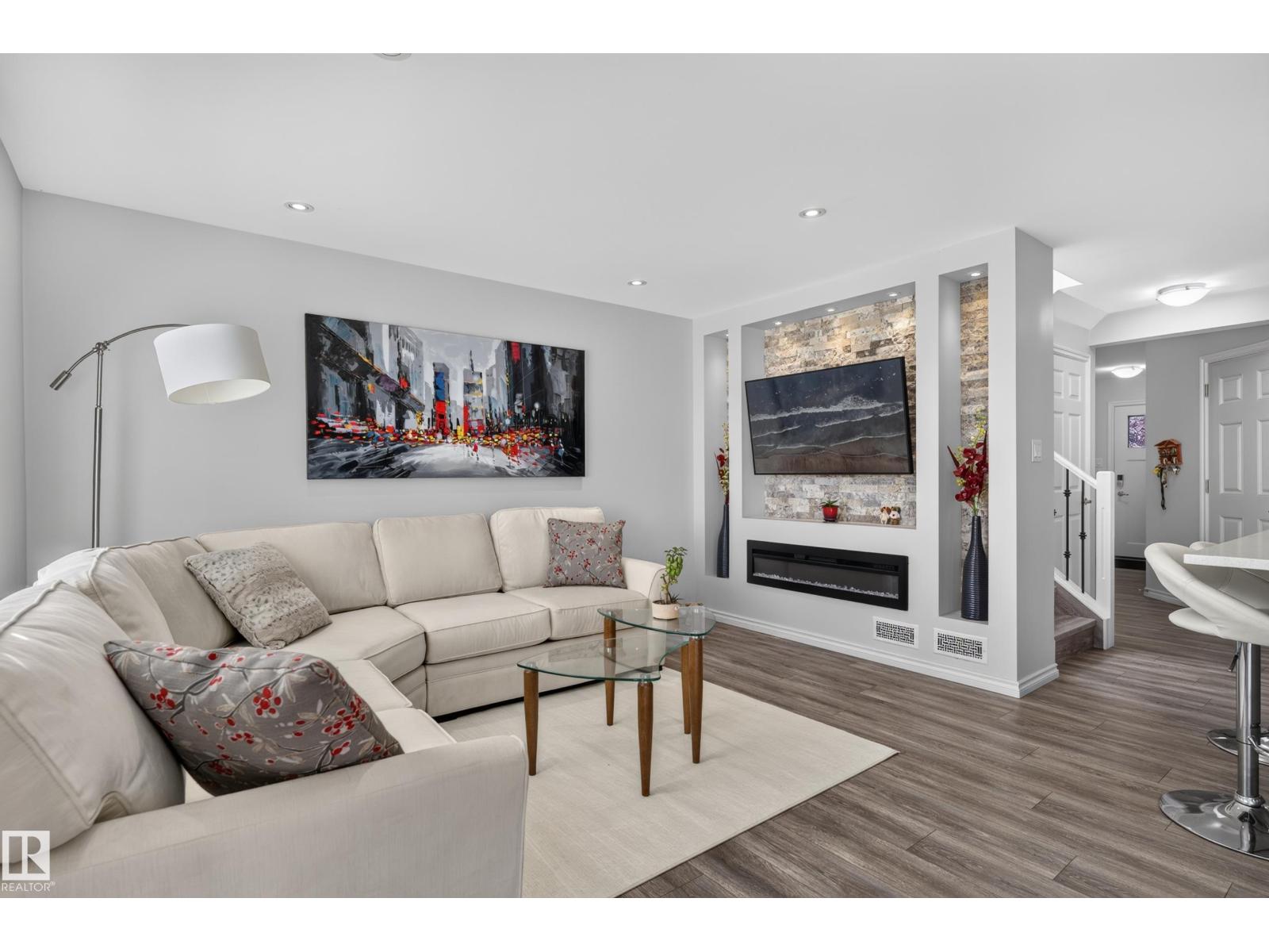 505 EBBERS WY NW