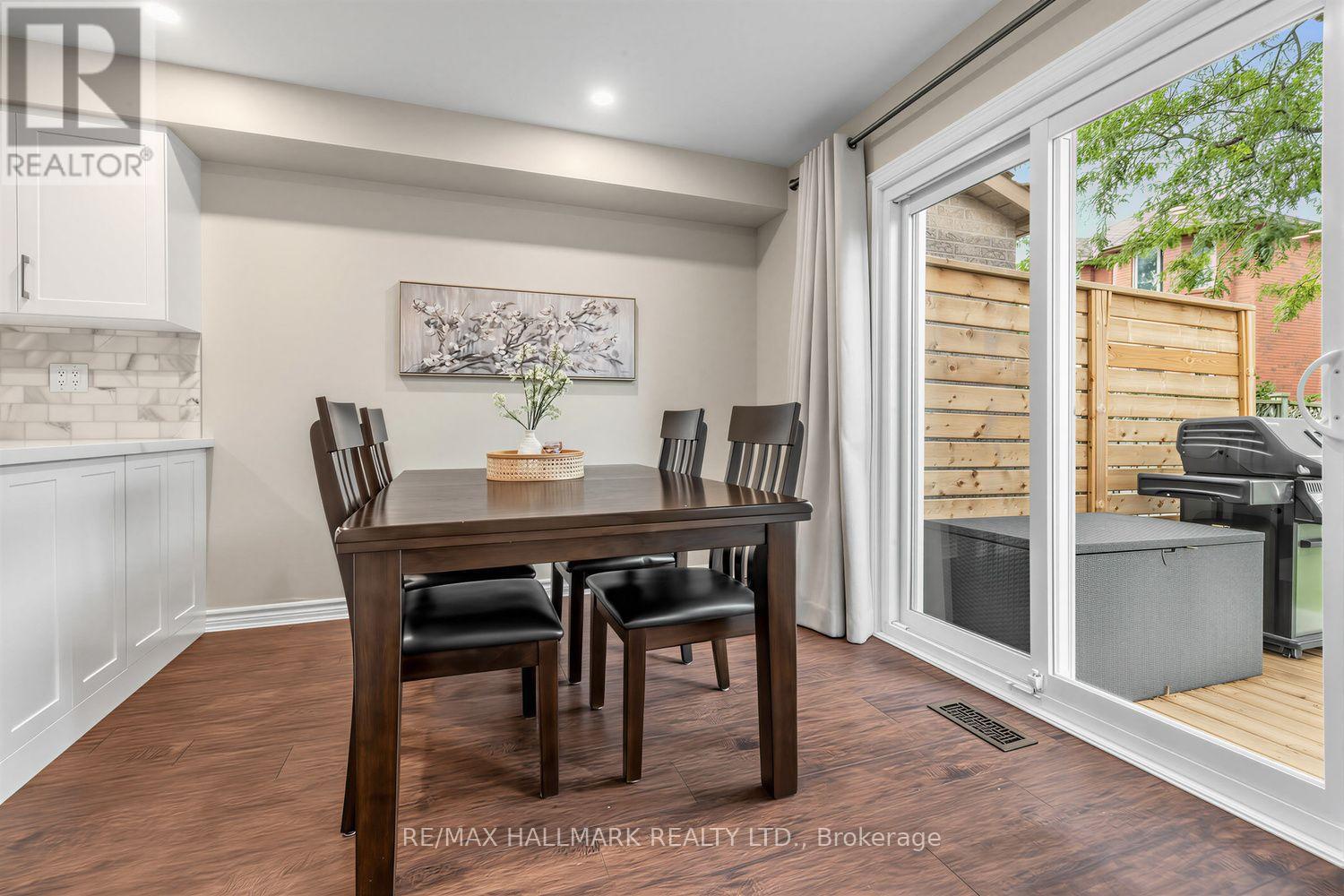 484 Bartholomew Drive, Newmarket, Ontario  L3X 2E5 - Photo 12 - N13850934
