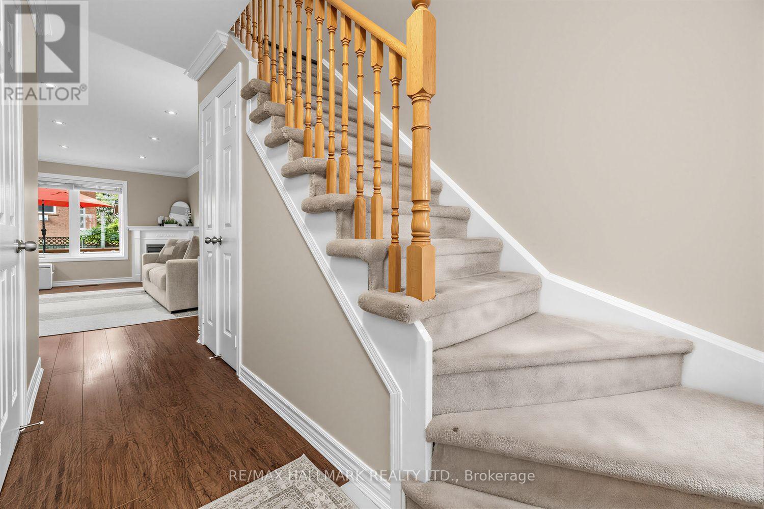 484 Bartholomew Drive, Newmarket, Ontario  L3X 2E5 - Photo 19 - N13850934