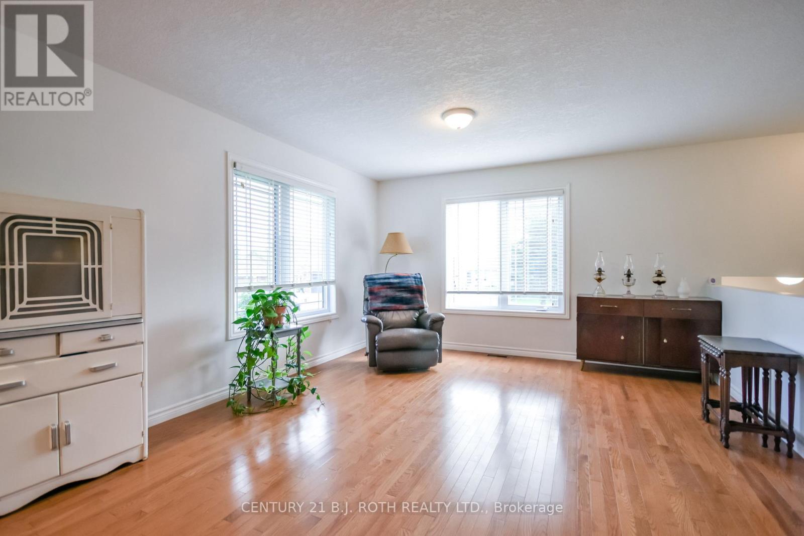 117 Juneau Road, Tay (Victoria Harbour), Ontario  L0K 2A0 - Photo 10 - S13850830