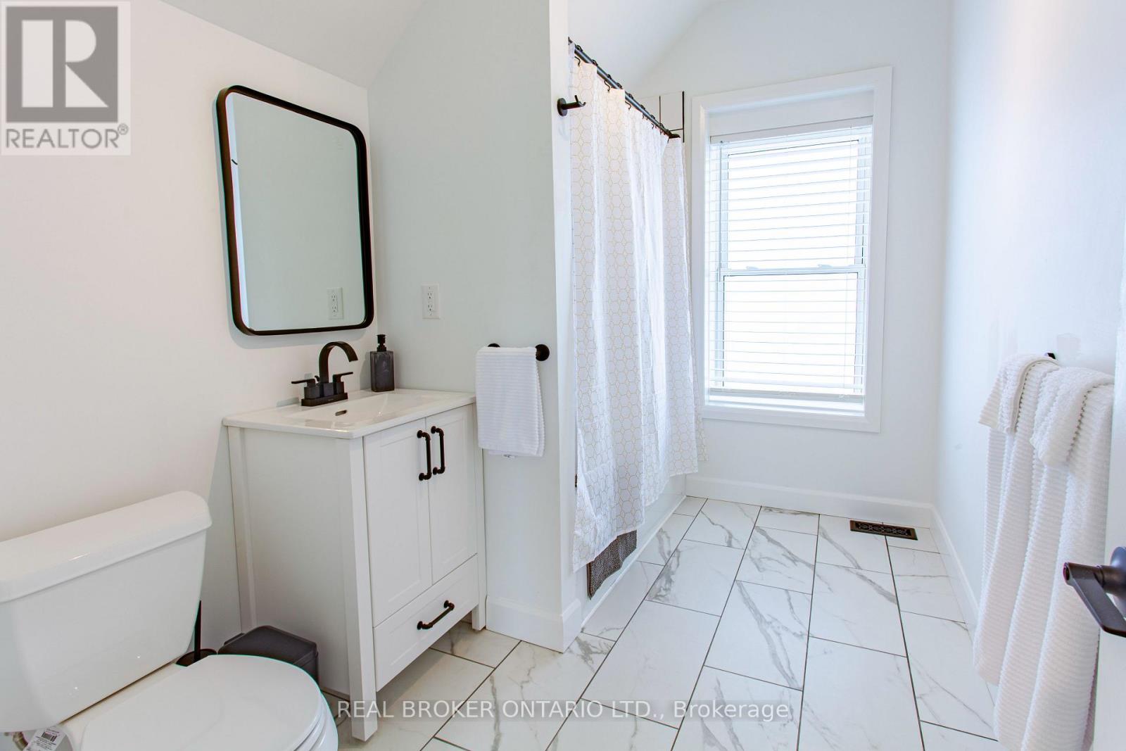 Upper - 97 Albert Street S, Orillia, Ontario  L3V 5L1 - Photo 7 - S13850858