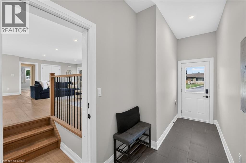 22 George Street, Grimsby, Ontario  L3M 3Y6 - Photo 12 - 40866657