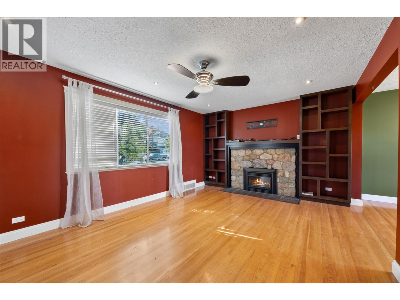 658 Dominion Street, Kamloops, British Columbia  V2C 2X7 - Photo 4 - 10401513