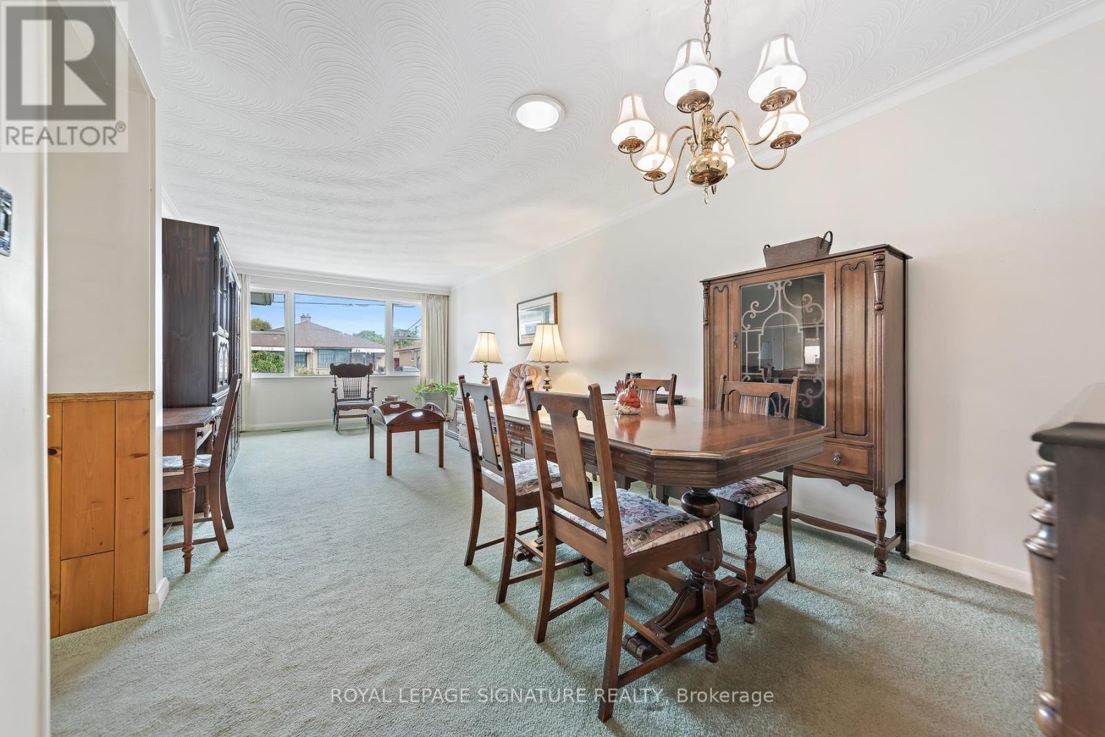 29 Heavitree Drive, Toronto, Ontario M3L 1K5 - Photo 10 - W13850700