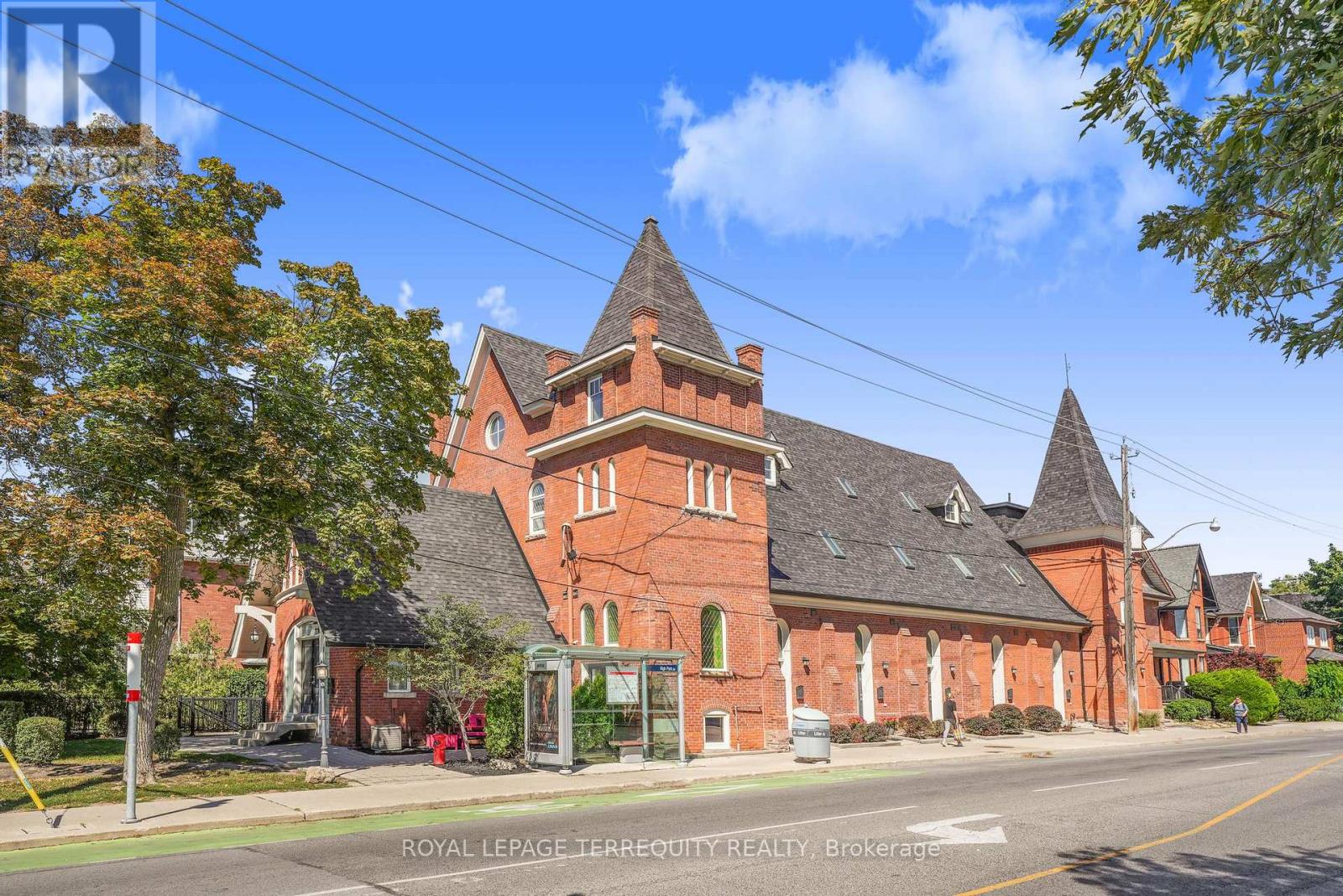 #2 - 200 ANNETTE STREET, Toronto, Ontario