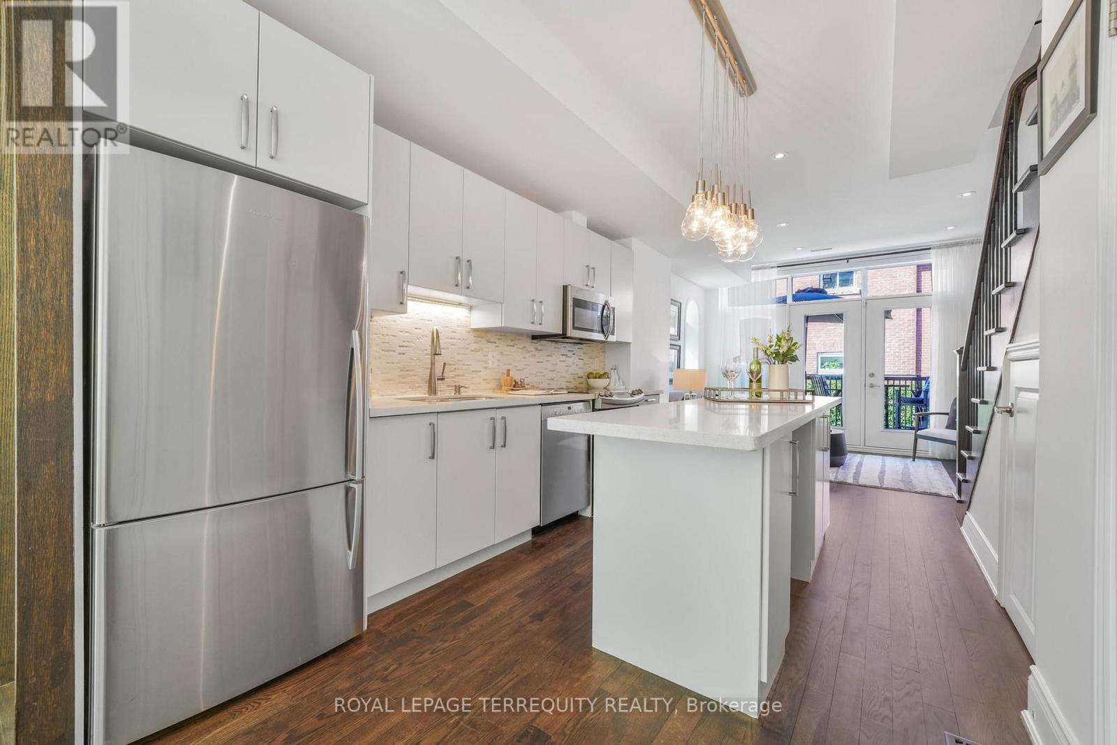 #2 - 200 Annette Street, Toronto, Ontario M6P 1P6 - Photo 8 - W13850766