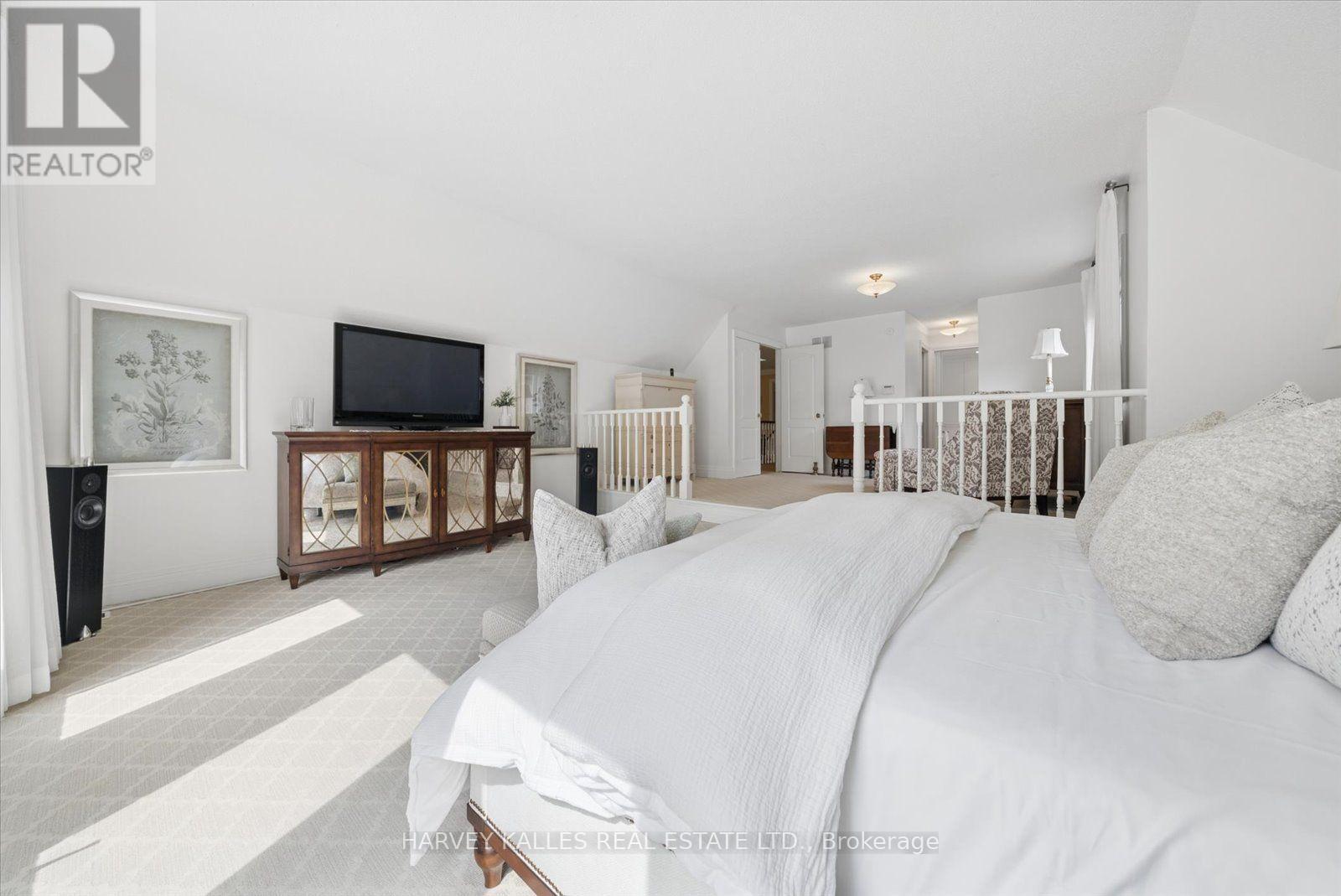3685 St. Laurent Court, Mississauga, Ontario  L5L 4T2 - Photo 20 - W13850786