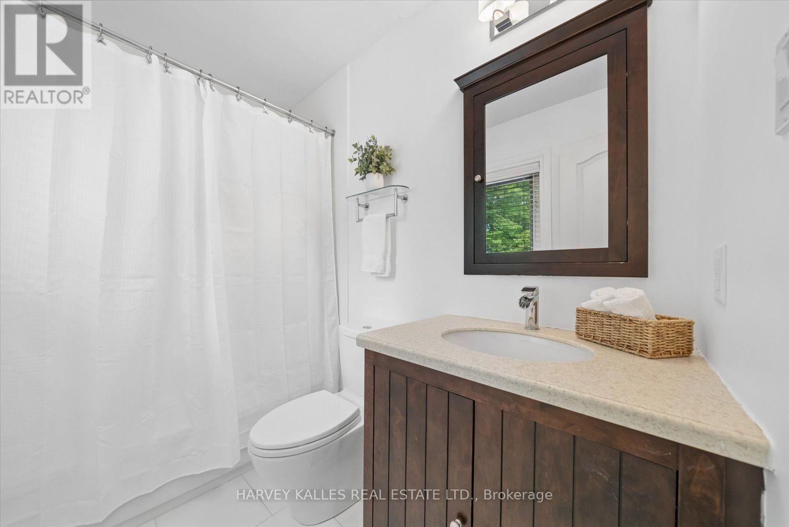 3685 St. Laurent Court, Mississauga, Ontario  L5L 4T2 - Photo 27 - W13850786