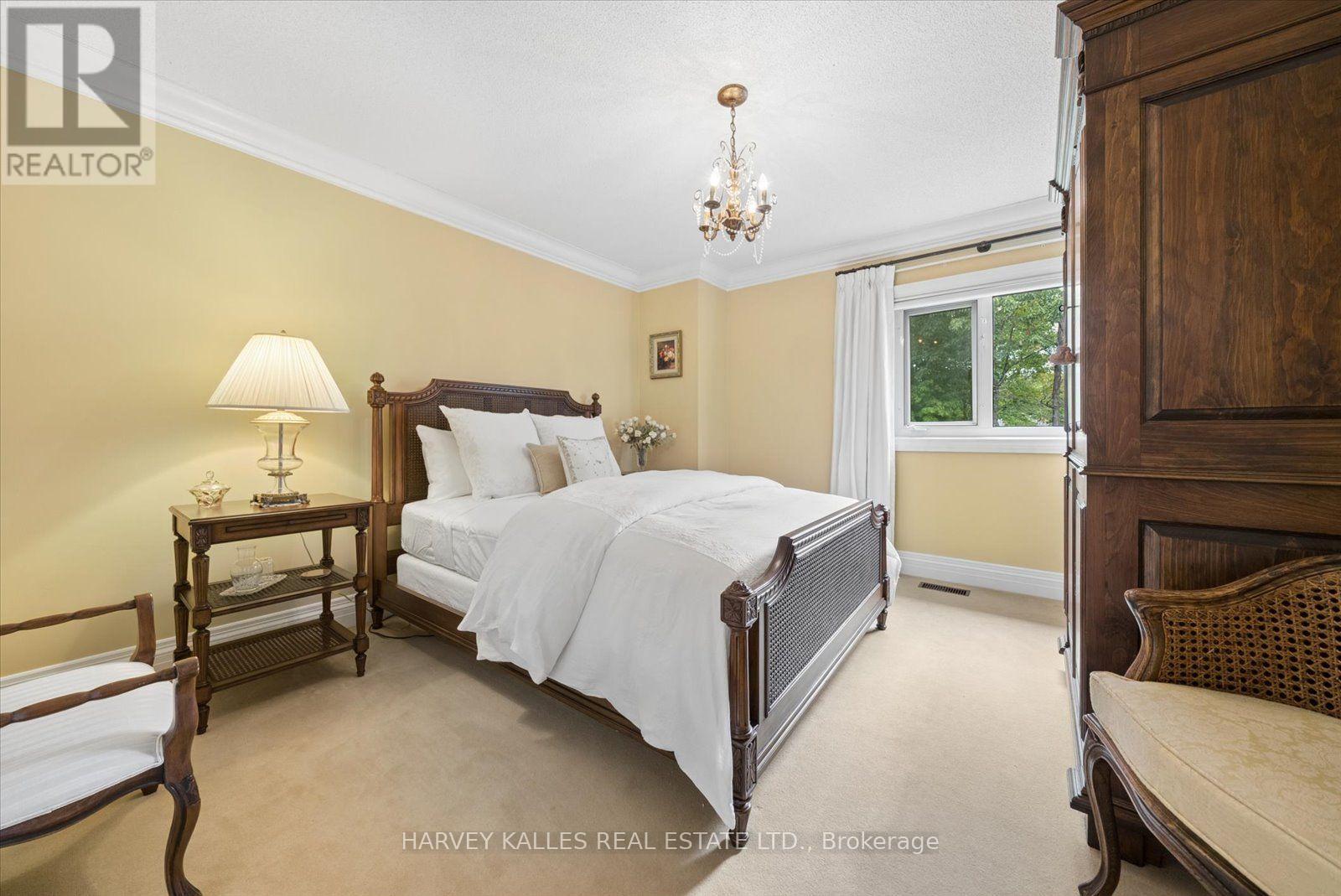 3685 St. Laurent Court, Mississauga, Ontario  L5L 4T2 - Photo 28 - W13850786