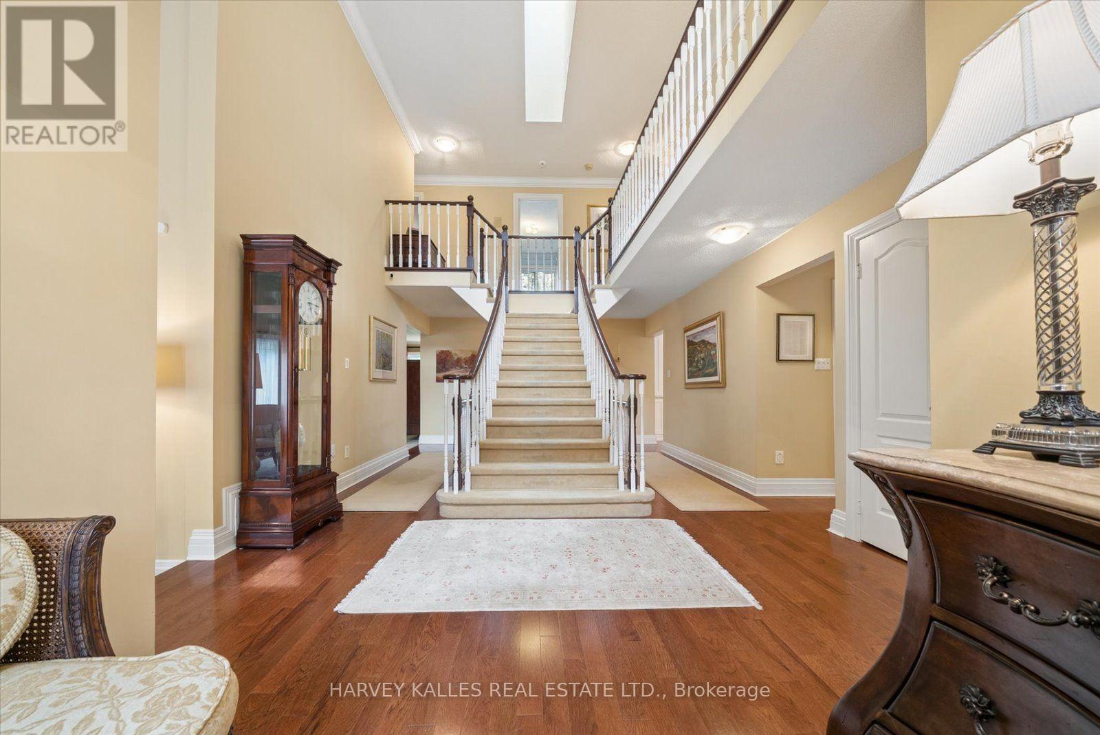3685 St. Laurent Court, Mississauga, Ontario  L5L 4T2 - Photo 4 - W13850786