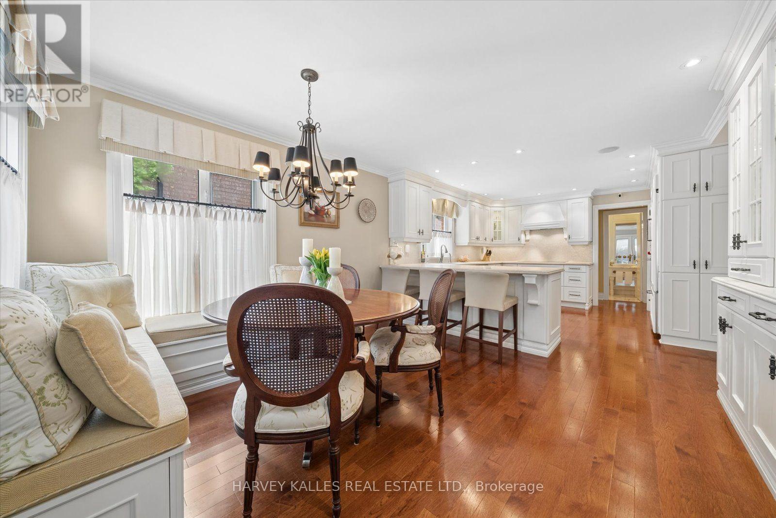 3685 St. Laurent Court, Mississauga, Ontario  L5L 4T2 - Photo 9 - W13850786