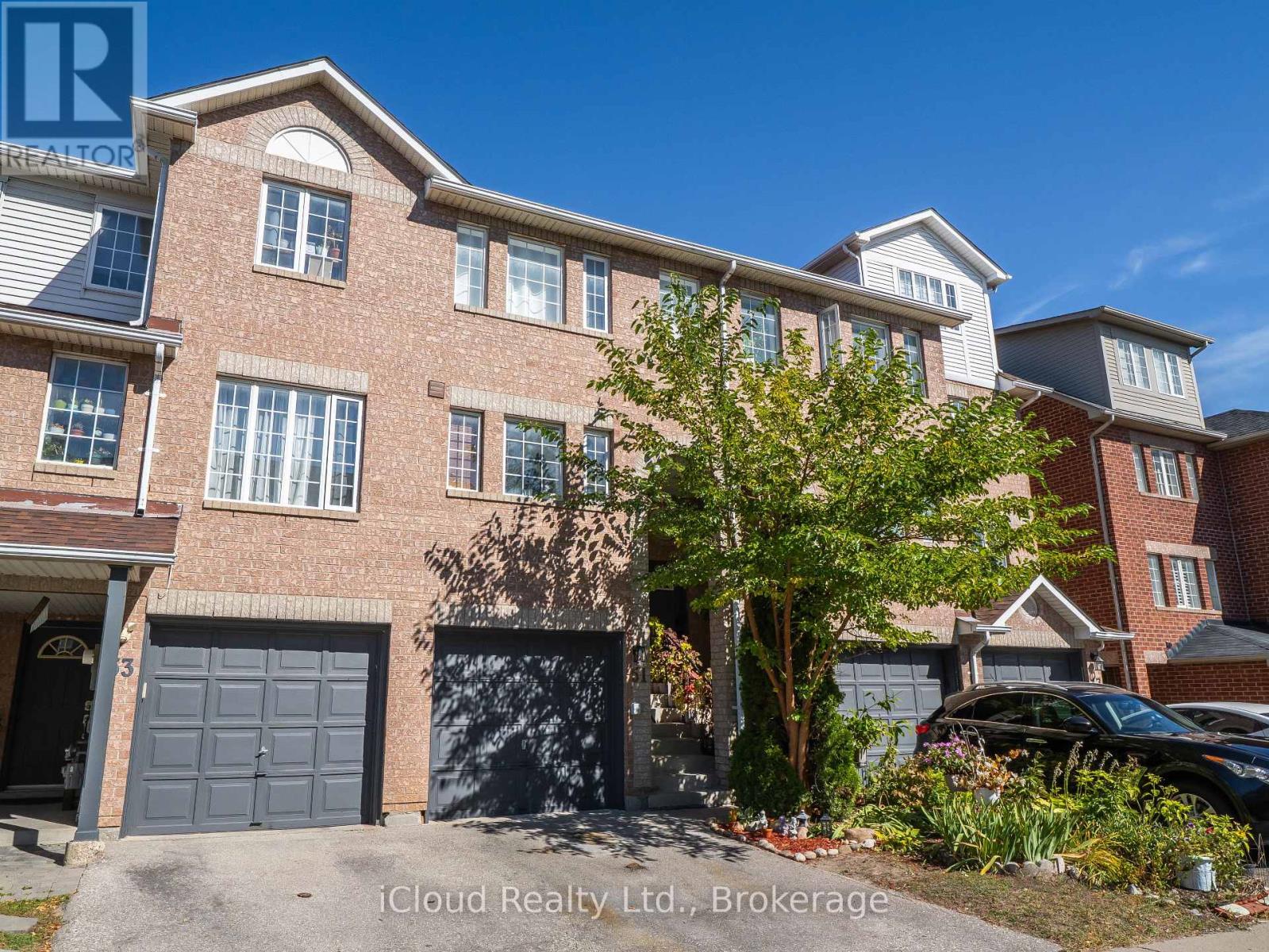 51 Spadina Road, Brampton, Ontario L6X 4X6 - Photo 1 - W13850798