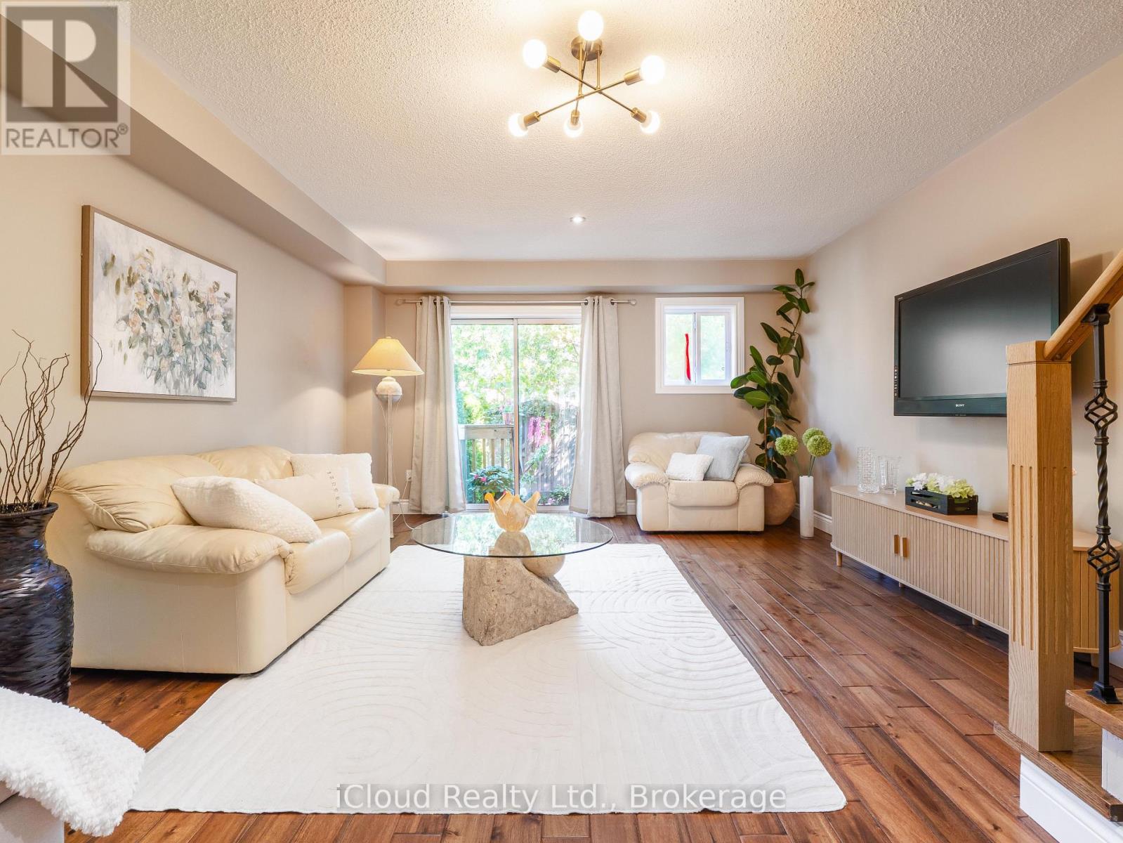 51 Spadina Road, Brampton, Ontario L6X 4X6 - Photo 12 - W13850798