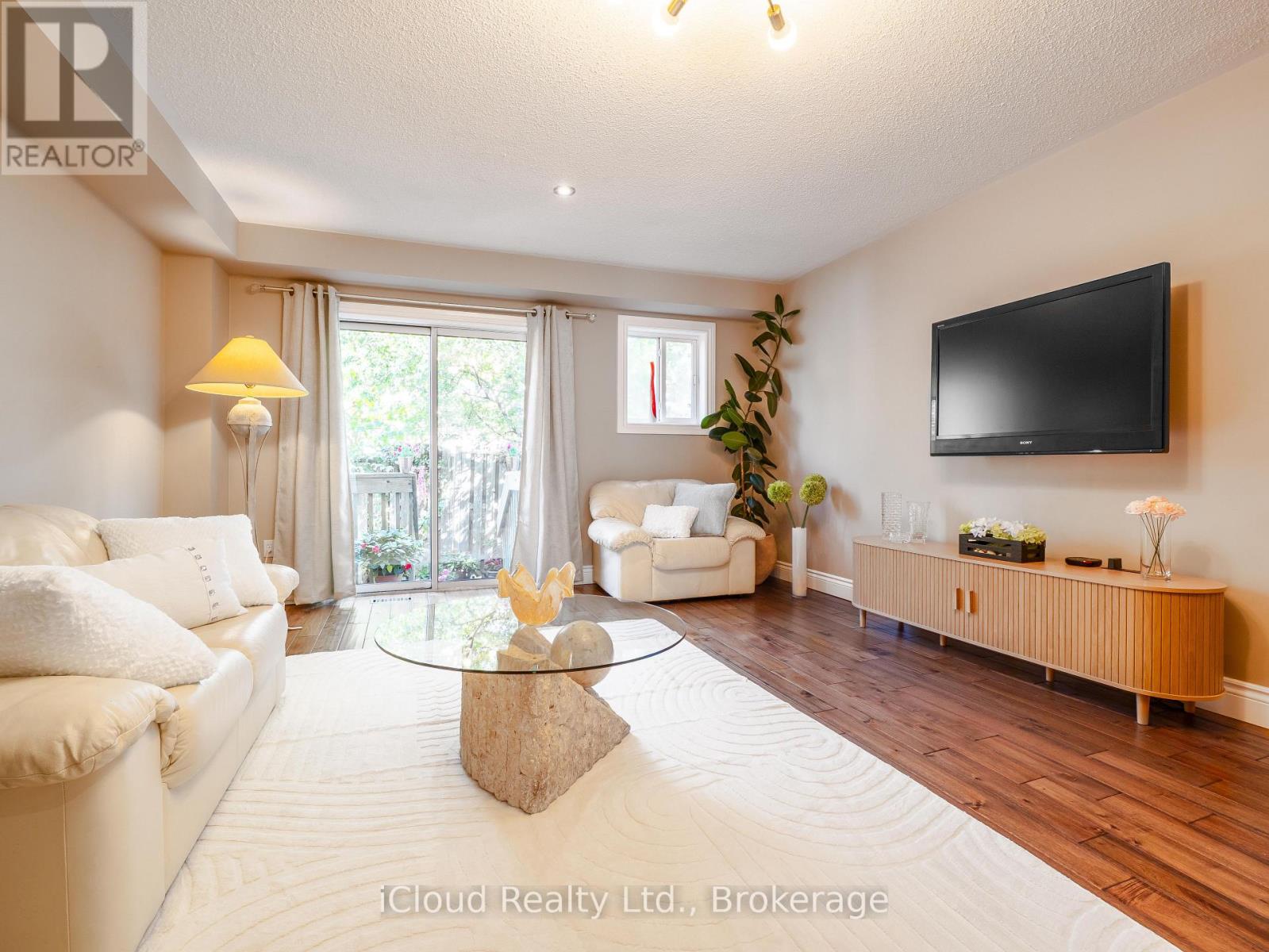 51 Spadina Road, Brampton, Ontario L6X 4X6 - Photo 13 - W13850798