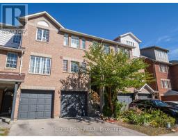 51 SPADINA ROAD, Brampton, Ontario