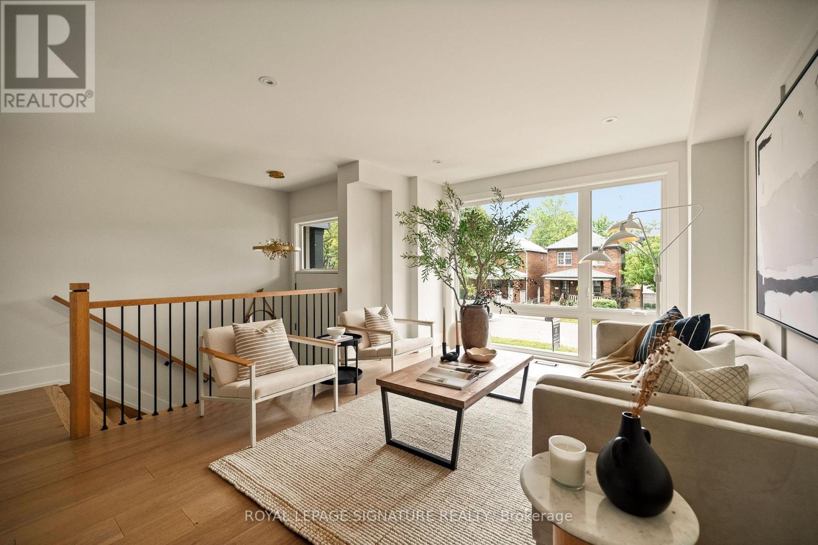 62 Ash Crescent, Toronto, Ontario  M8W 1E6 - Photo 9 - W13850824
