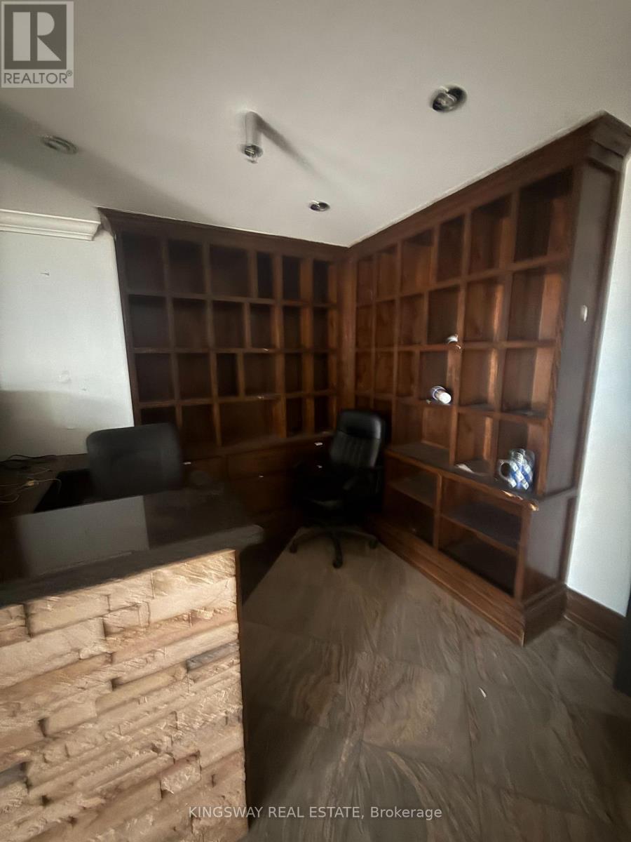 24 - 6033 Shawson Drive, Mississauga, Ontario L5T 1H8 - Photo 3 - W13850846