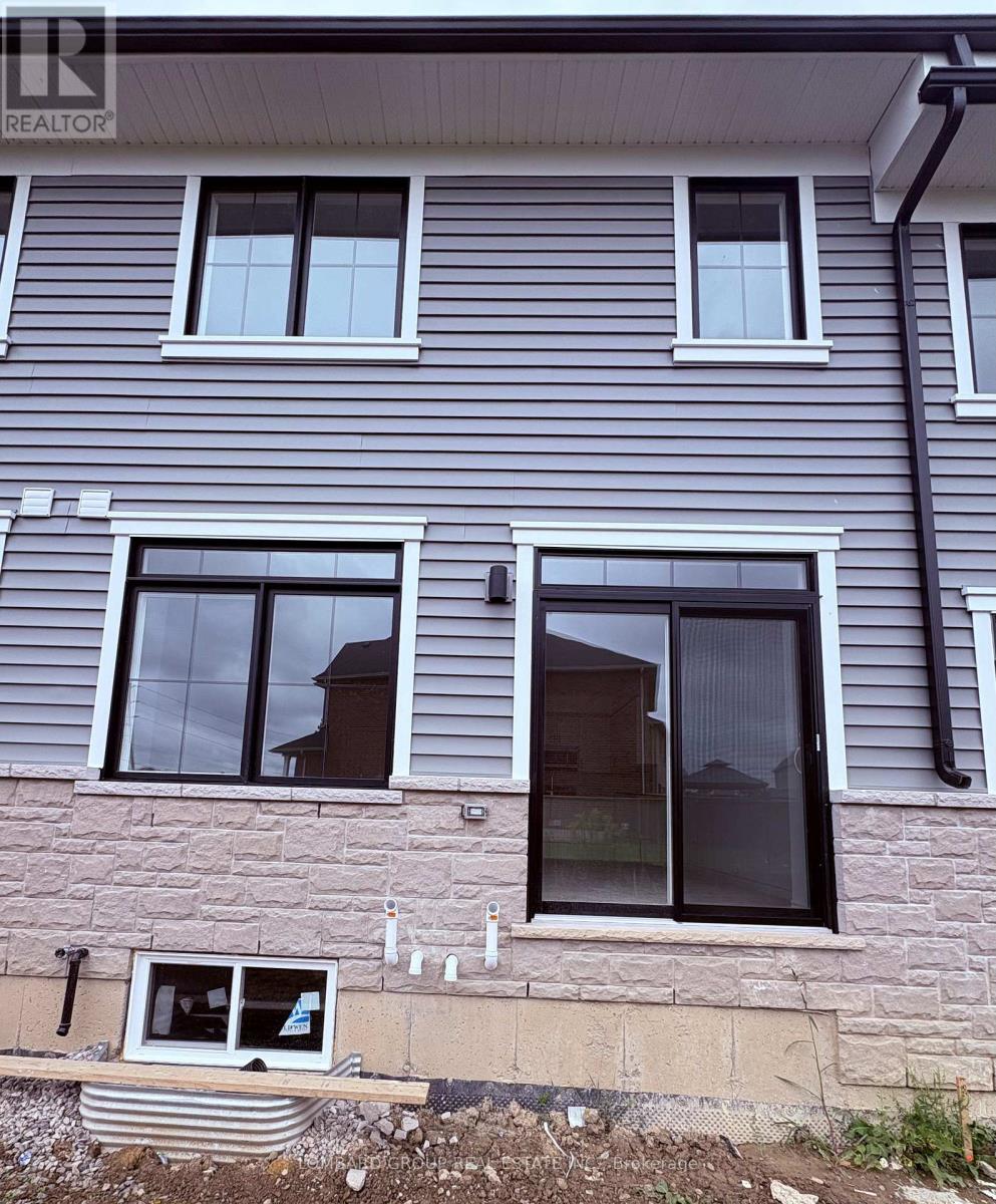 8 Elite Crescent, Haldimand, Ontario  N3W 0L1 - Photo 31 - X13850618