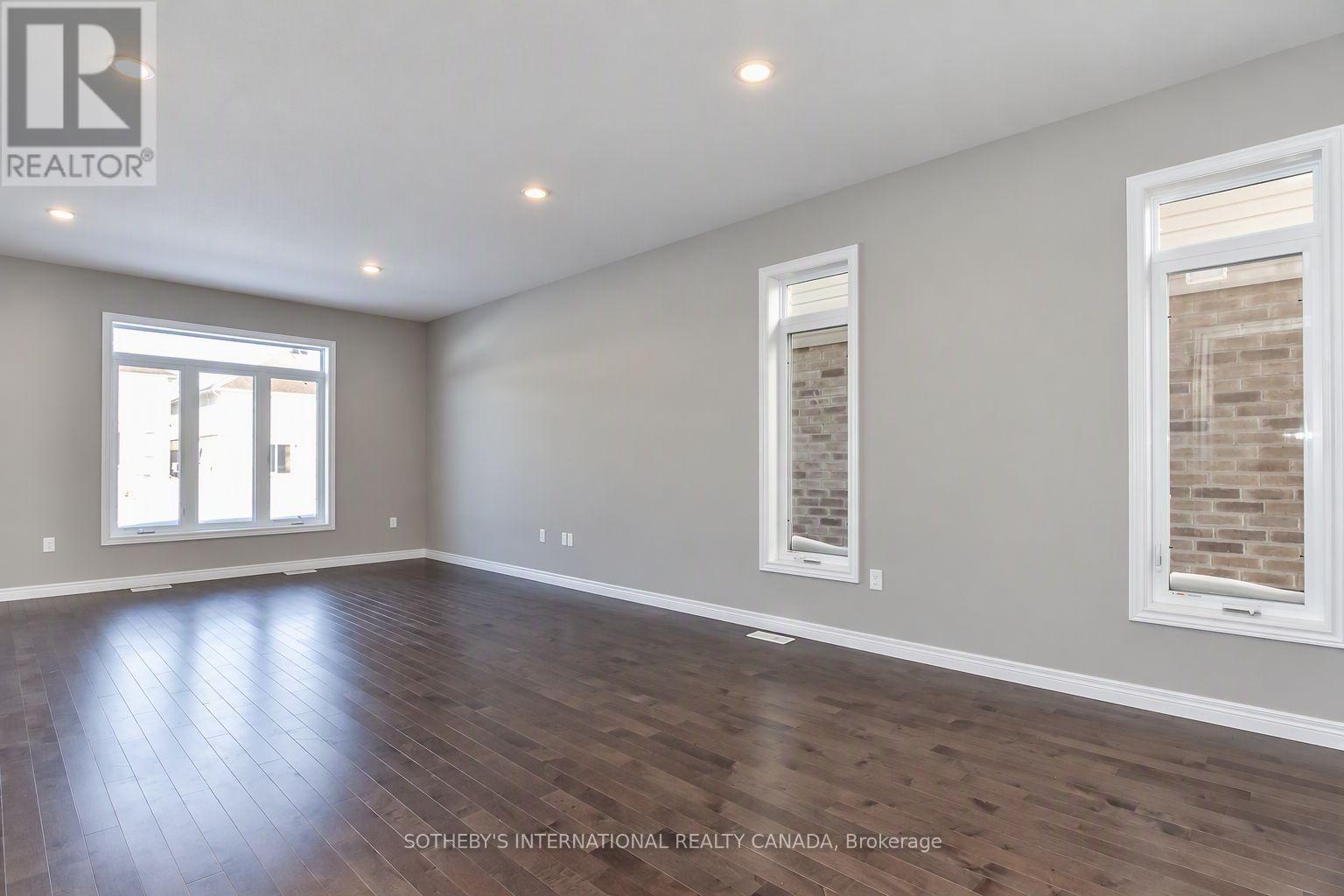 529 Anton Crescent, Kitchener, Ontario  N2R 1P6 - Photo 4 - X13850646