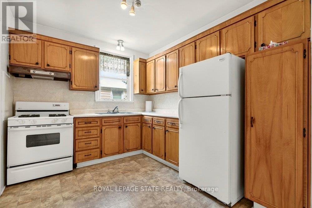 64 Tweedsmuir Avenue, Hamilton, Ontario  L9H 4H5 - Photo 10 - X13850690