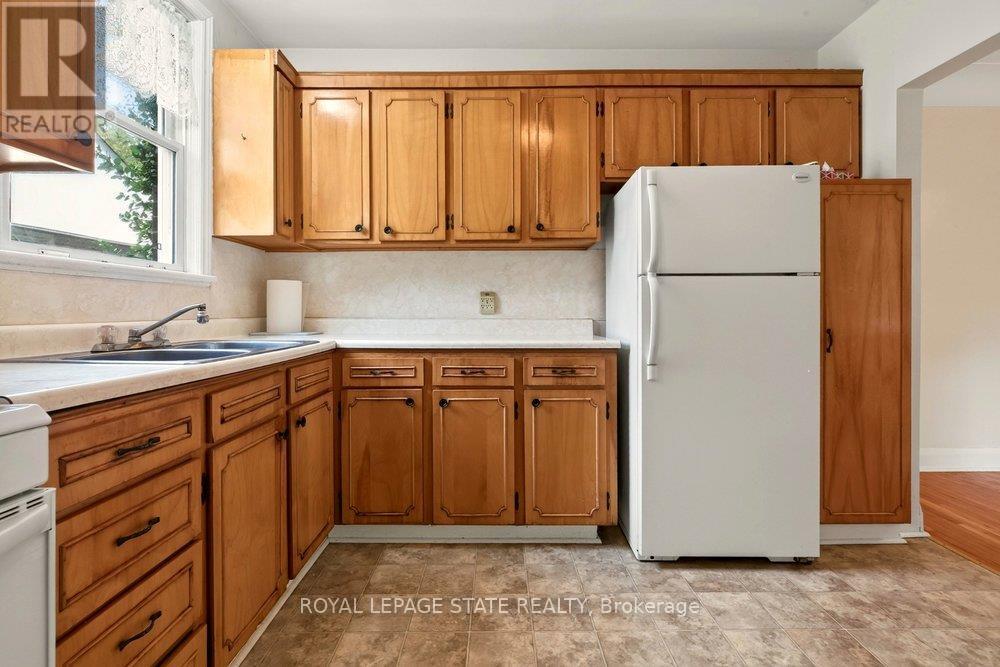 64 Tweedsmuir Avenue, Hamilton, Ontario  L9H 4H5 - Photo 11 - X13850690