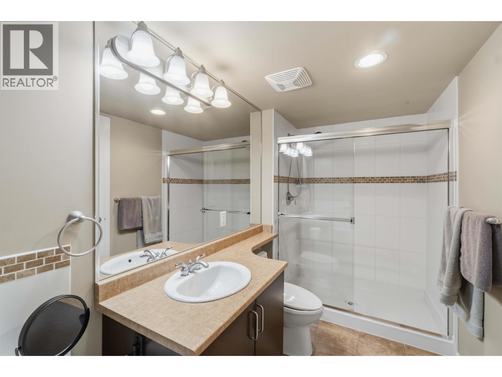 1006 295 Guildford Way, Port Moody, British Columbia  V3H 5N3 - Photo 23 - R3168414