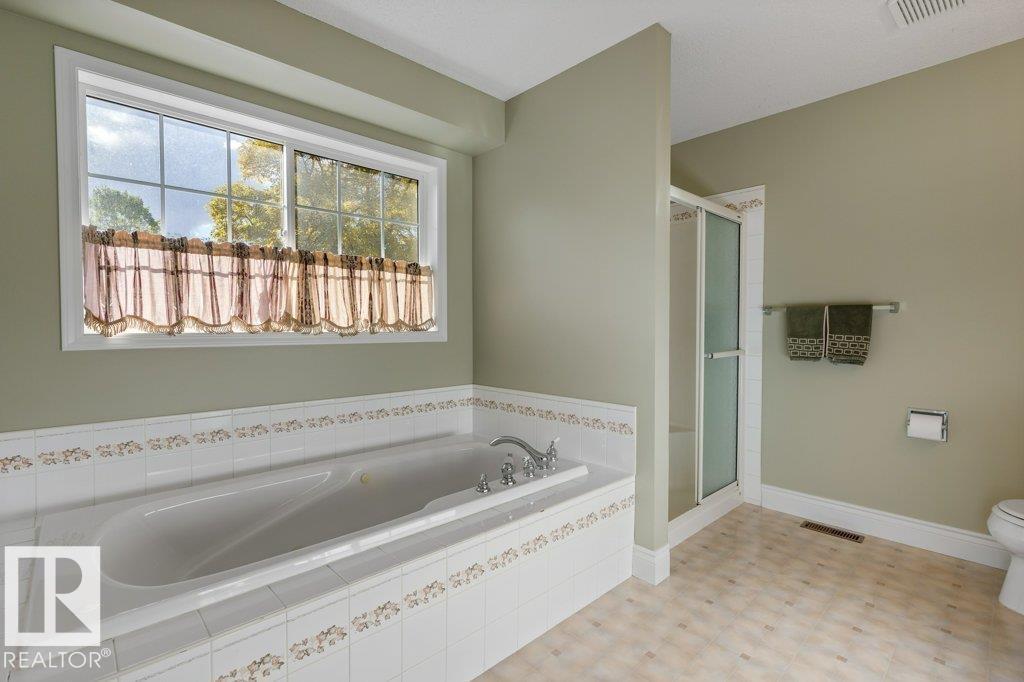 27 FAIR OAKS DR