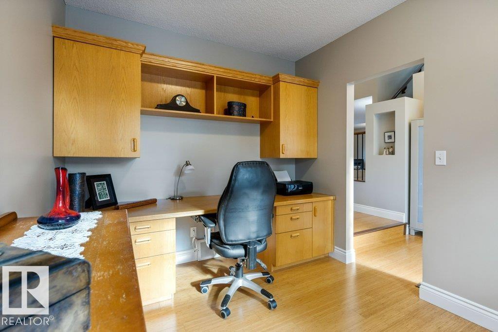27 FAIR OAKS DR