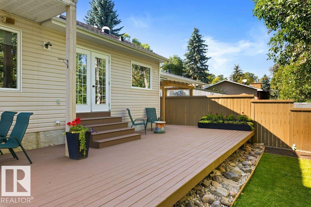 27 FAIR OAKS DR