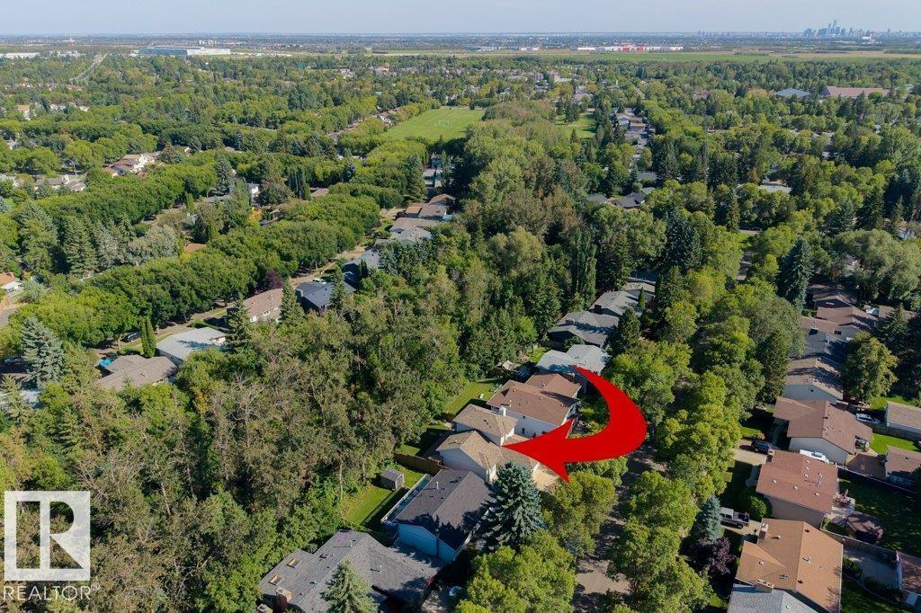 27 FAIR OAKS DR
