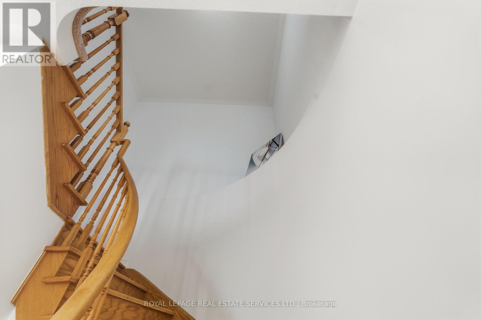 4615 Jethro Court, Mississauga, Ontario  L5R 0B2 - Photo 18 - W13848324