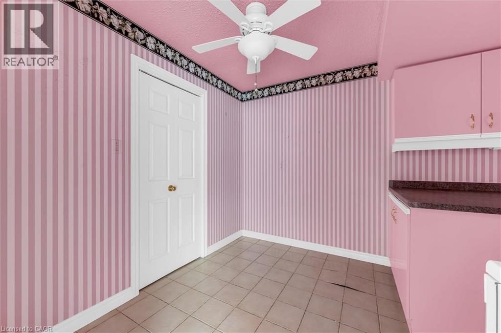 2121 Lakeshore Road Unit# 404, Burlington, Ontario L7R 1C9 - Photo 16 - 40867091