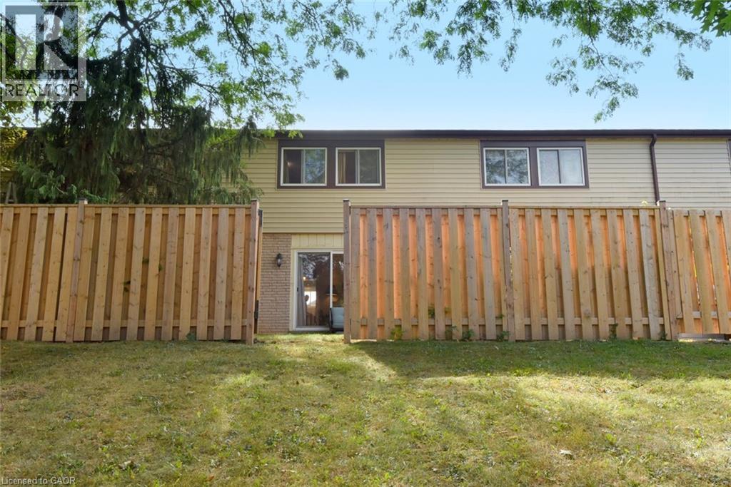 18 Claudette Gate, Hamilton, Ontario L9B 1T5 - Photo 30 - 40867665