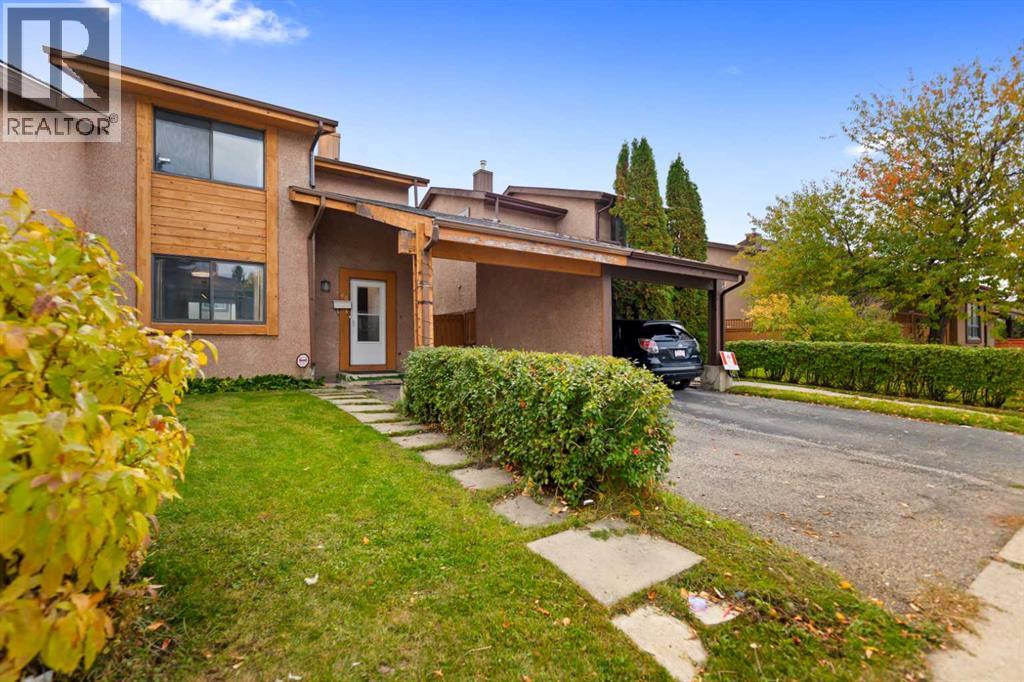 40 Pinecliff Close NE
