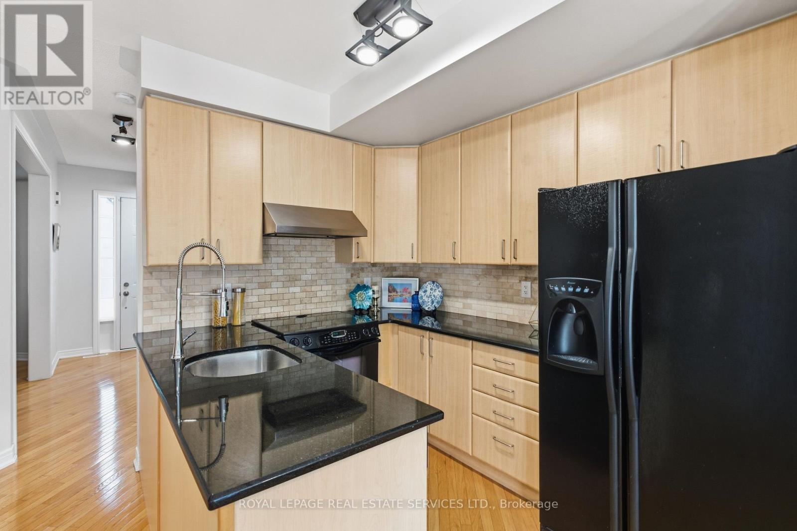 Eglinton A - 3891 Eglinton Avenue W, Mississauga, Ontario  L5M 7Z7 - Photo 16 - W13848330