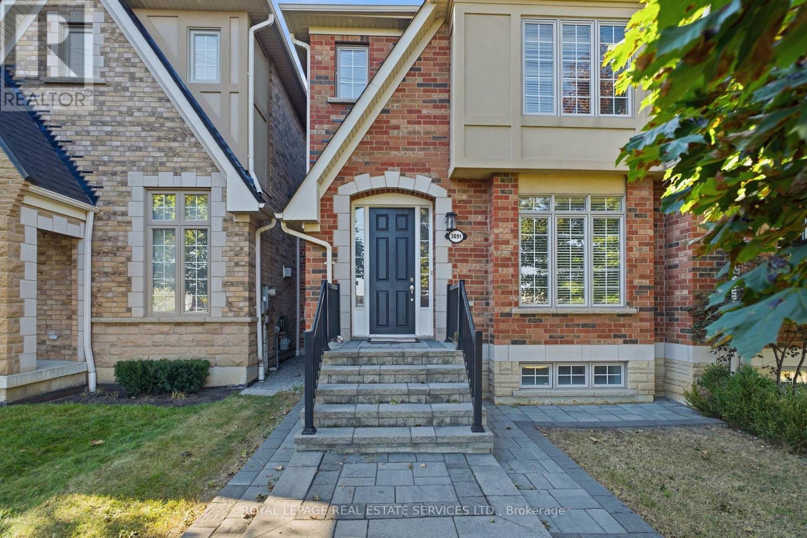 Eglinton A - 3891 Eglinton Avenue W, Mississauga, Ontario  L5M 7Z7 - Photo 3 - W13848330