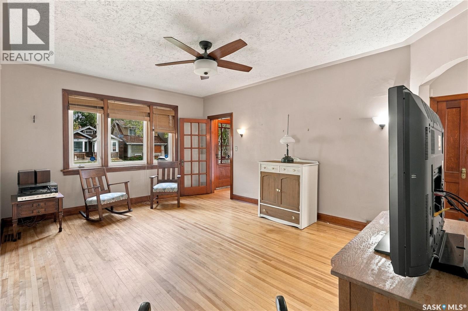821 College Avenue, Regina, Saskatchewan  S4N 0Y1 - Photo 6 - SK050060