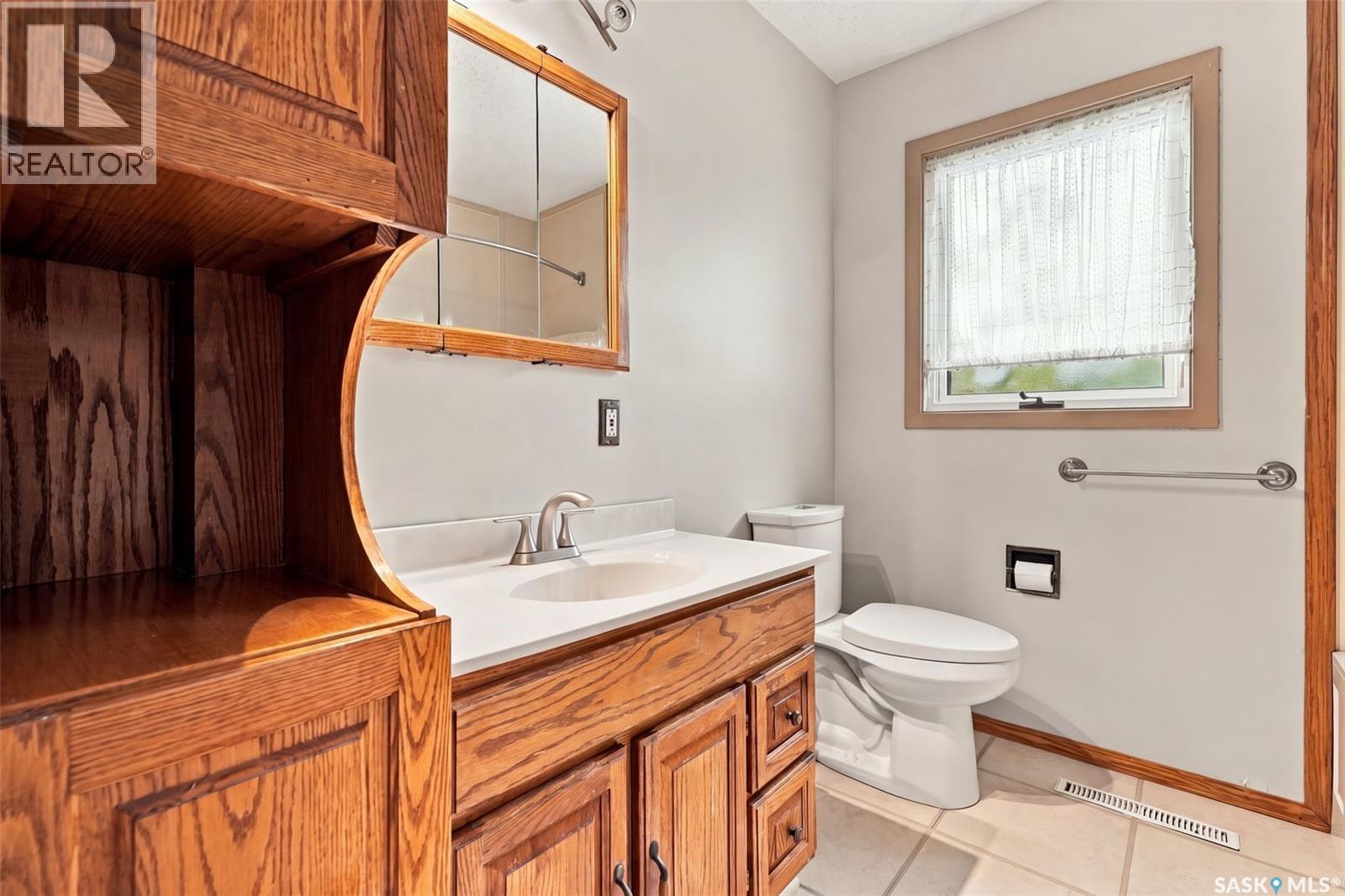 45 Cardinal Crescent, Regina, Saskatchewan  S4S 4Y6 - Photo 15 - SK050035