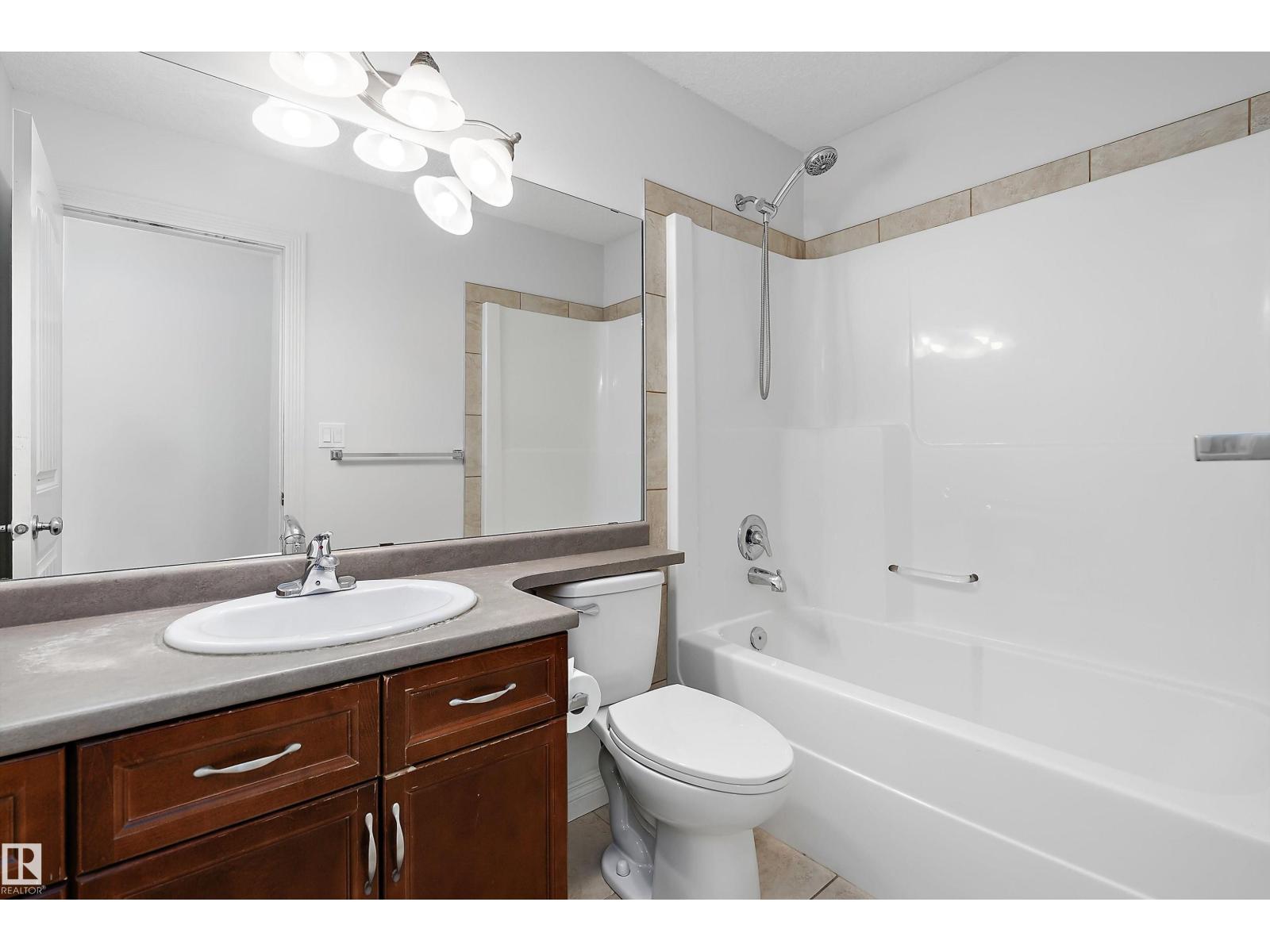 8419 2 AV SW