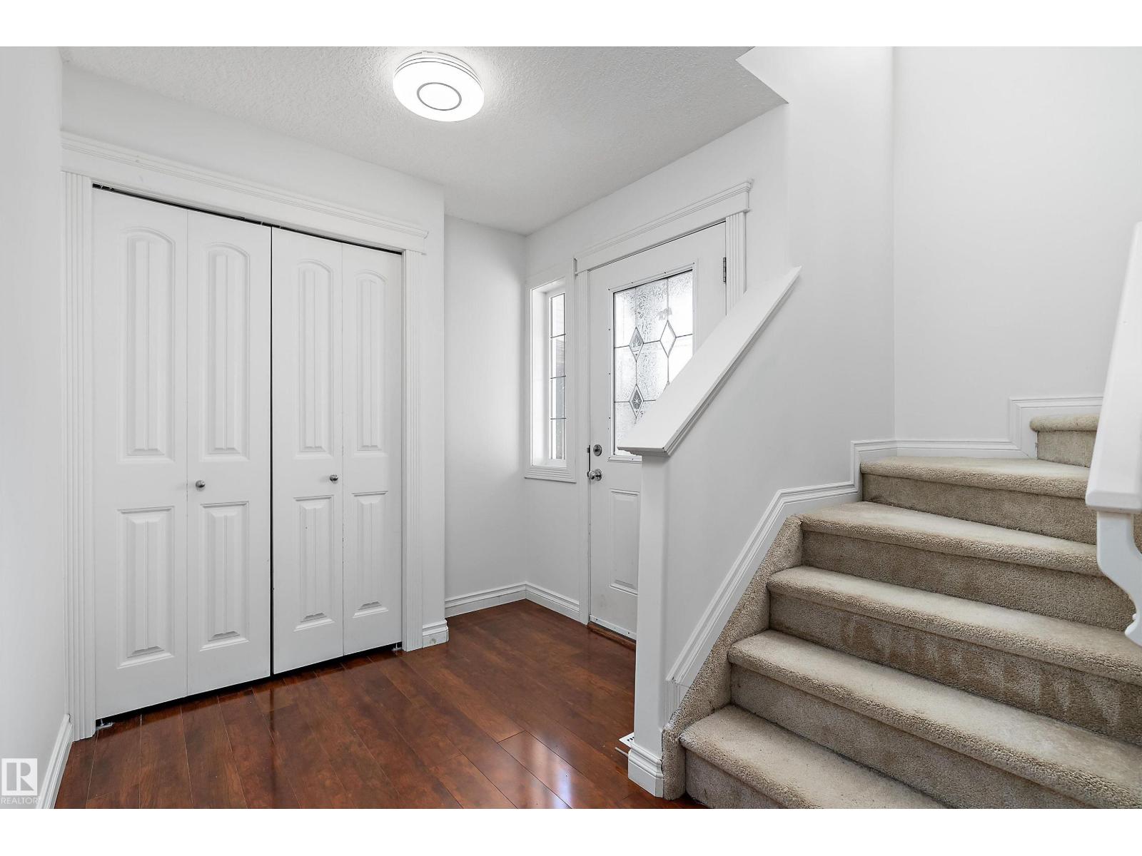 8419 2 AV SW