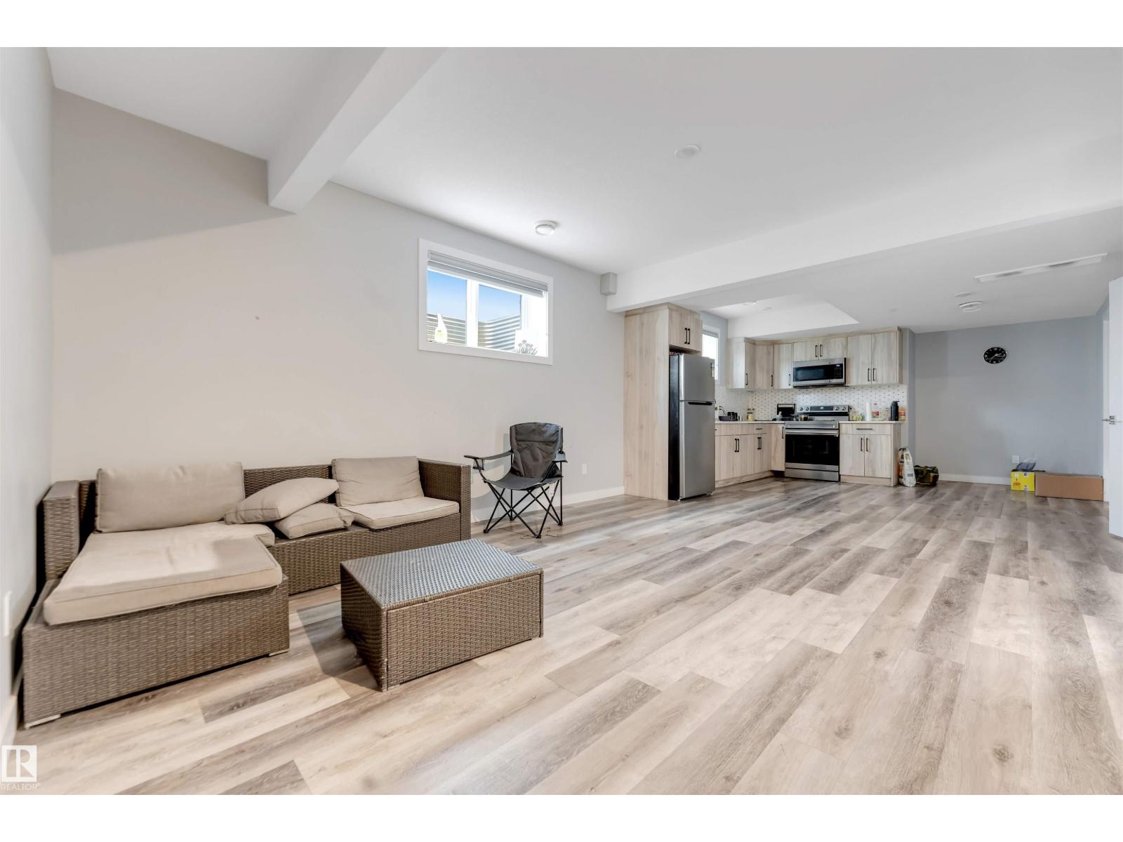 1831 18 ST NW